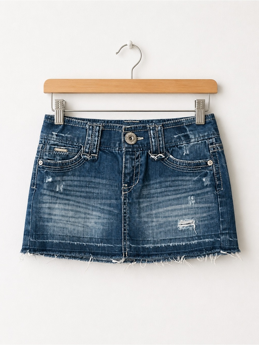 Aeropostale Distressed Denim Mini Skirt Size 0 Low Rise Frayed Hem 100% Cotton
